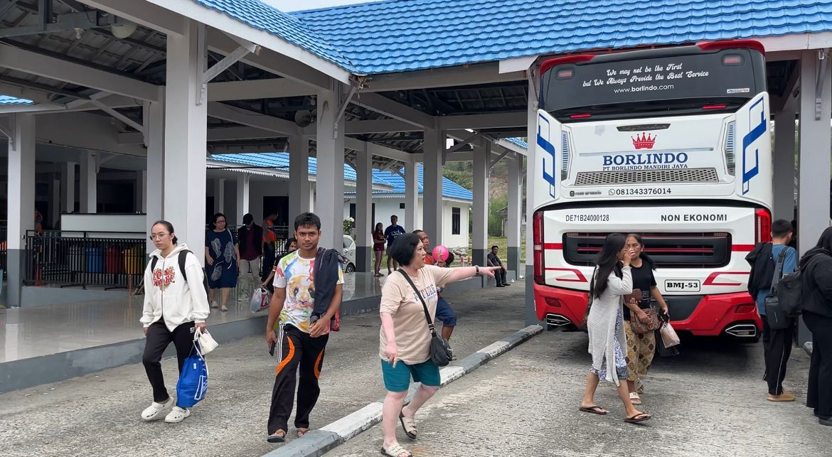 Arus Balik Nataru 2026 di Terminal Mamboro Palu Meningkat Tajam, Puncak Diprediksi 3 Januari