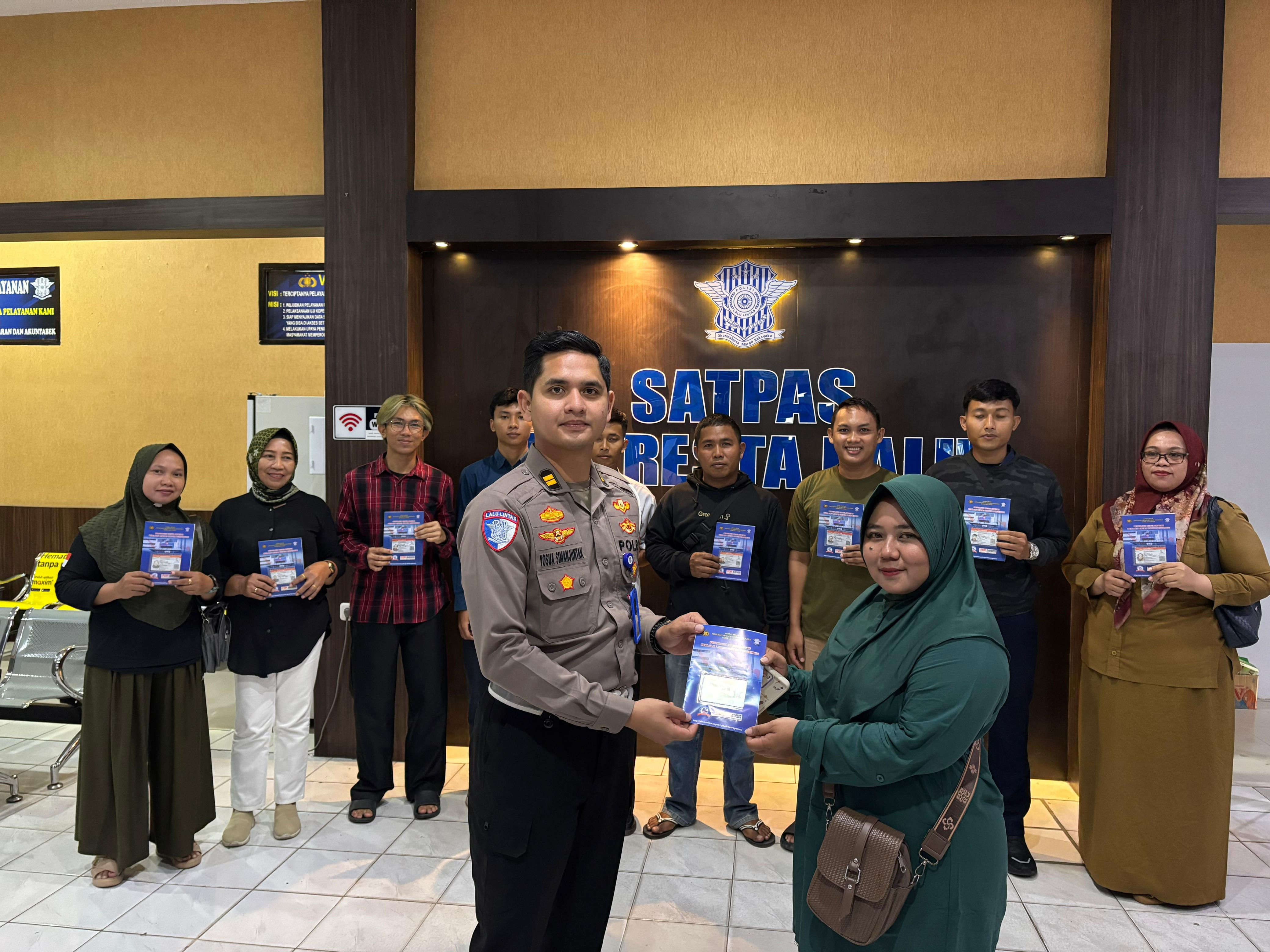 Ulang Tahun Bareng Bhayangkara, 79 Warga Kota Palu Lahir 1 Juli Dapat Hadiah SIM Gratis