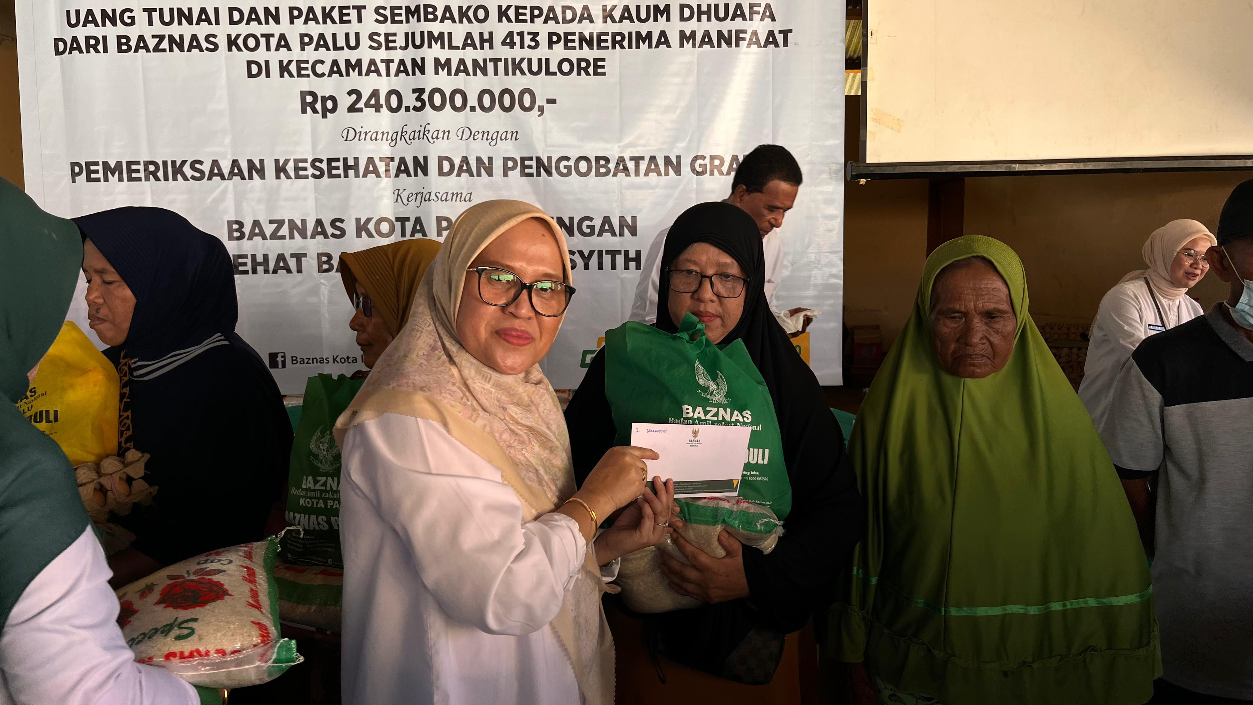 Baznas Palu Salurkan Bantuan Rp240 Juta untuk 413 Warga di Mantikulore