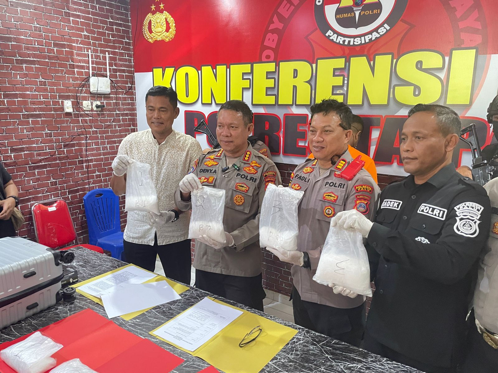 Upaya Penyelundupan 3,02 Kg Sabu Digagalkan di Bandara Palu, Pelaku Diamankan