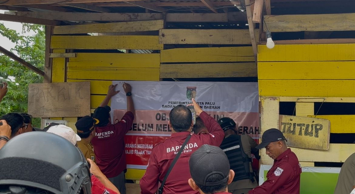 Dua Usaha di Palu Disegel, Satu Dibuka, Dua Lainnya Batal Disegel karena Bayar Pajak
